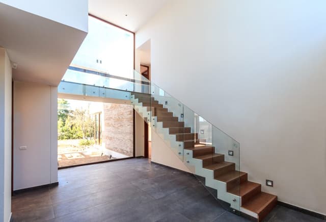 Glass Handrails in Dubai