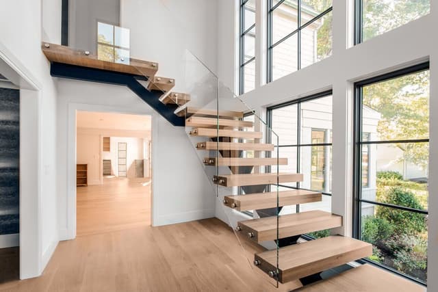 L-Shaped Staircase - Custom Design & Installation