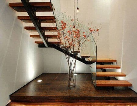 U-Shaped Staircase - Design and Installation